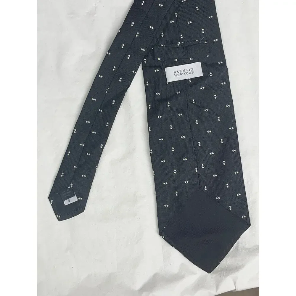 Vintage BARNEYS NEW YORK - Silk Tie - Hand Made in Italy - Black